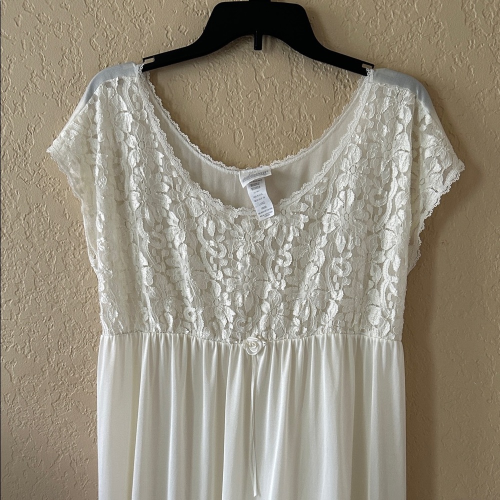 Adonna Ivory Floral Lace Top Nightgown